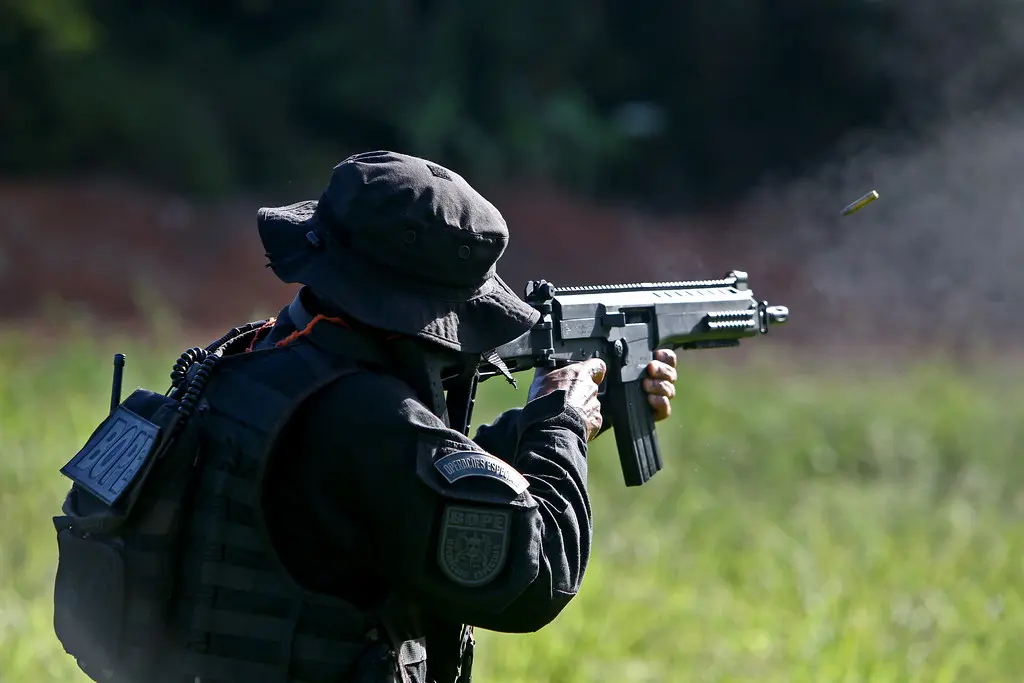 Bope destrói dinamite guardada por grupo do PCC para destruir caixas