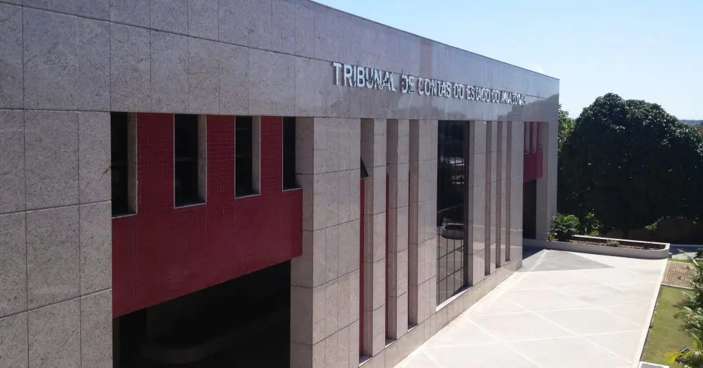 Parceria entre TCE-AM e TCU visa identificar obras com verbas federais paralisadas no AM