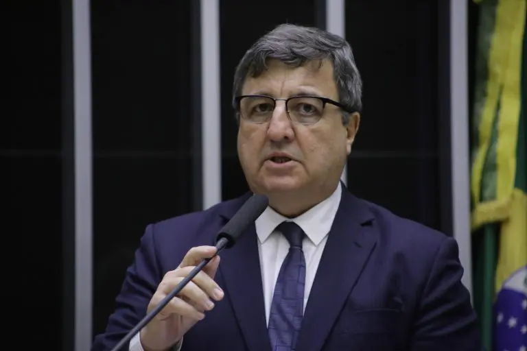 Comissão ouve Aneel sobre aumentos na conta de luz