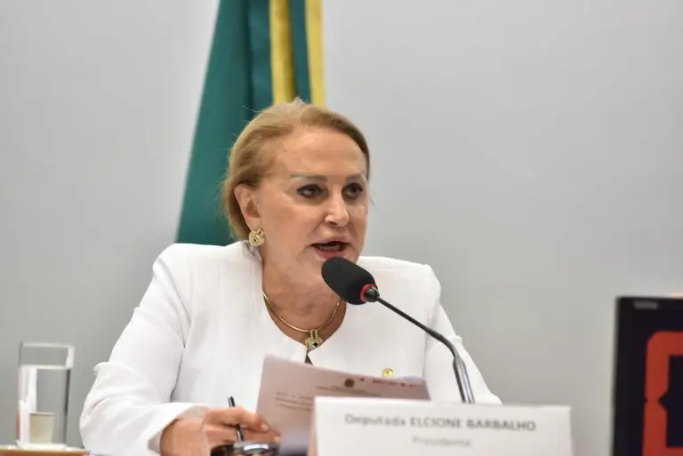 Comissão aprova proposta que cria adicional no valor de aposentadoria de mães