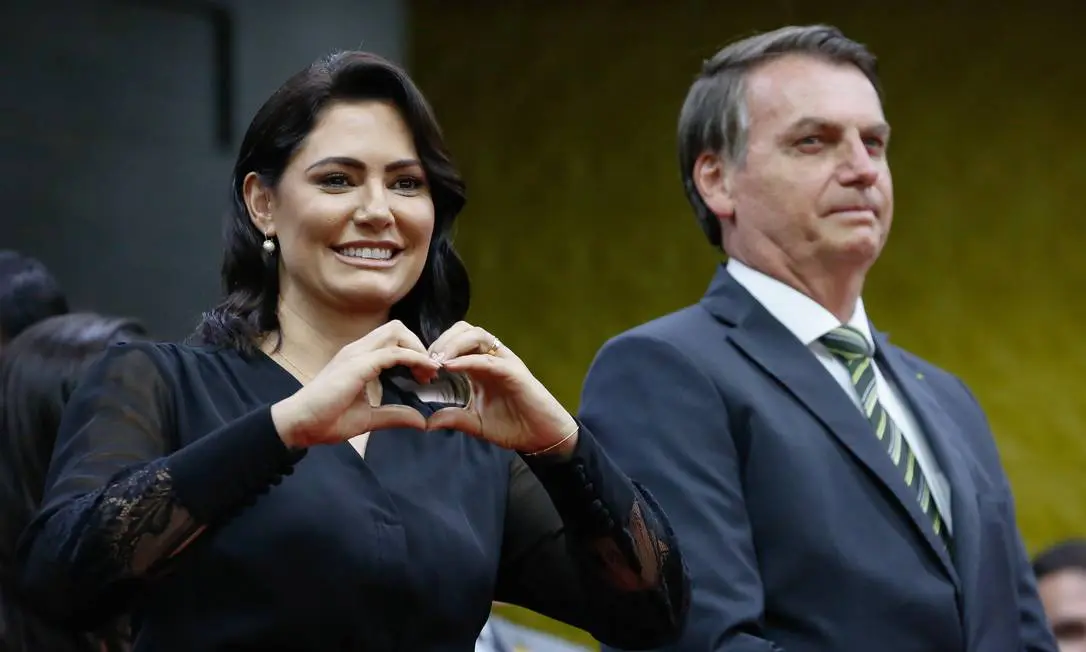 Visitas a Michelle: Lula derruba primeiro sigilo de 100 anos de Bolsonaro