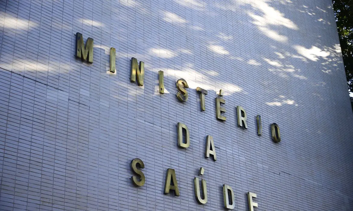 Brasil recebe lote de medicamento para tratar câncer de mama no SUS