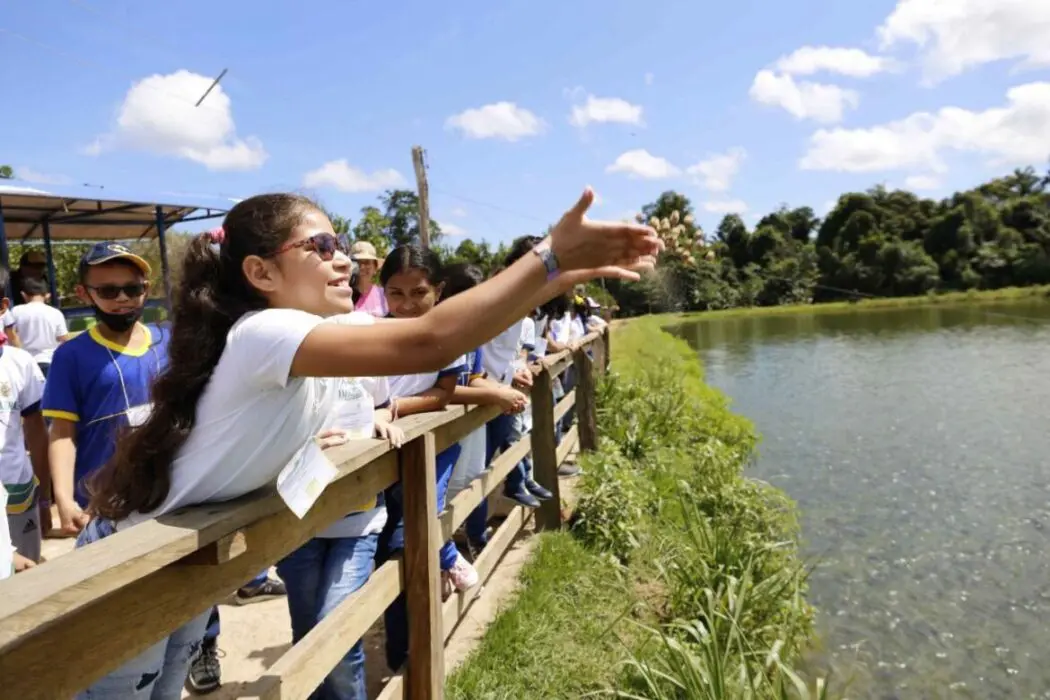 Mais de 6 mil estudantes da rede estadual já participaram do projeto Fazenda Escola, do Governo do Amazonas