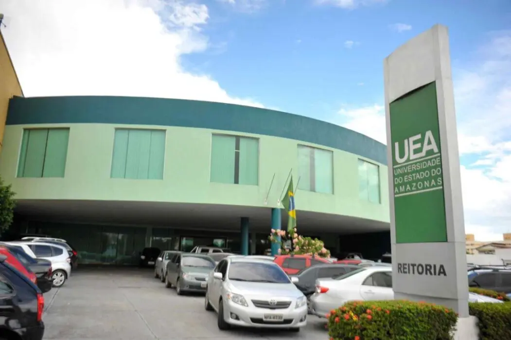 UEA divulga edital e convocação da 2ª chamada do Vestibular e SIS 2021, acesso 2022