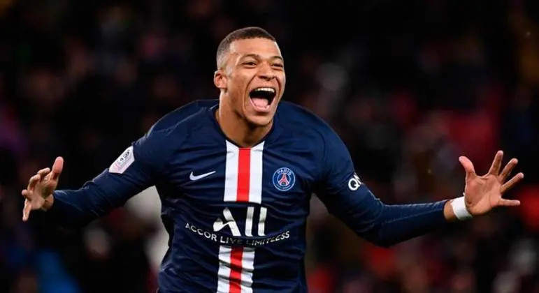 Fim da novela: Mbappé bate o martelo e renovará contrato com o Paris Saint-Germain