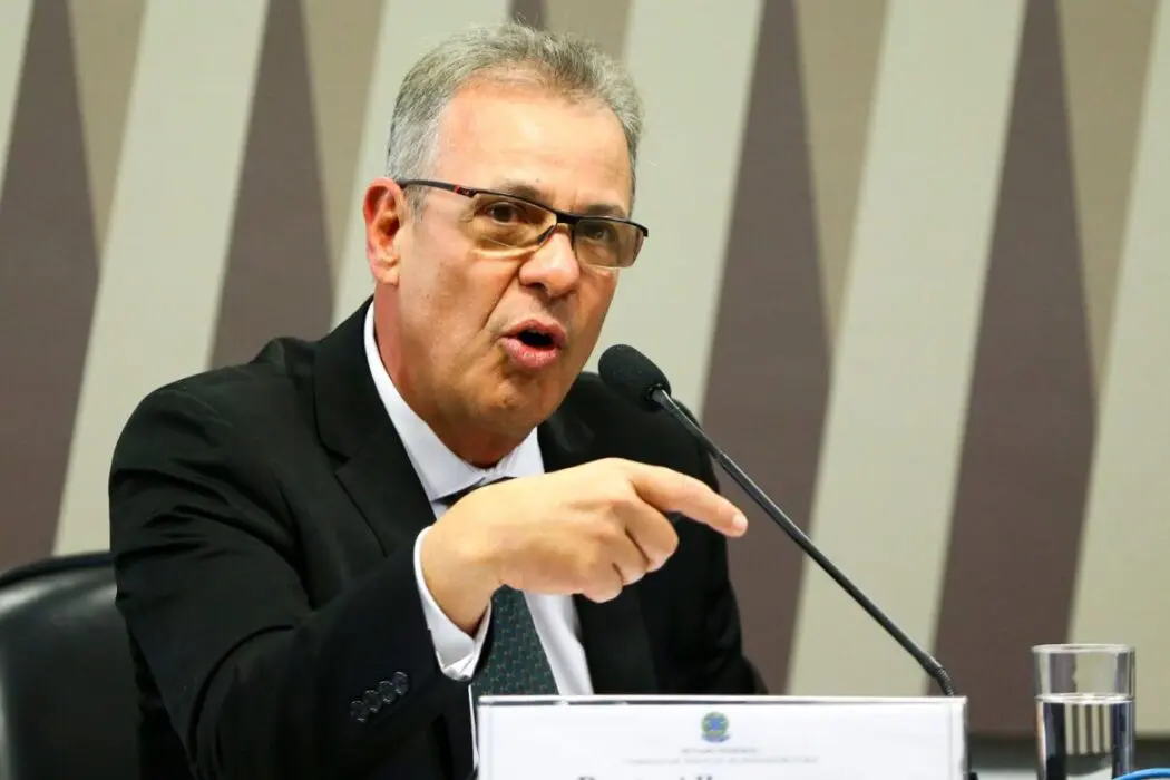 Bento Albuquerque é exonerado do Ministério de Minas e Energia