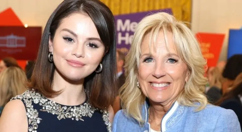 Selena Gomez participa de evento na Casa Branca para falar sobre saúde mental