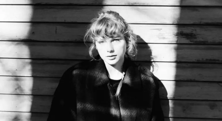 Taylor Swift, Selena Gomez e Olivia Rodrigo condenam massacre em escola do Texas