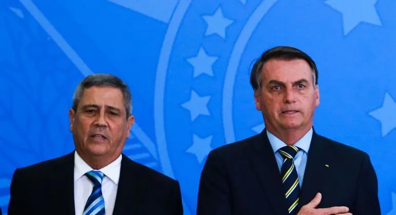 Bolsonaro confirma o nome de Braga Netto como candidato a vice
