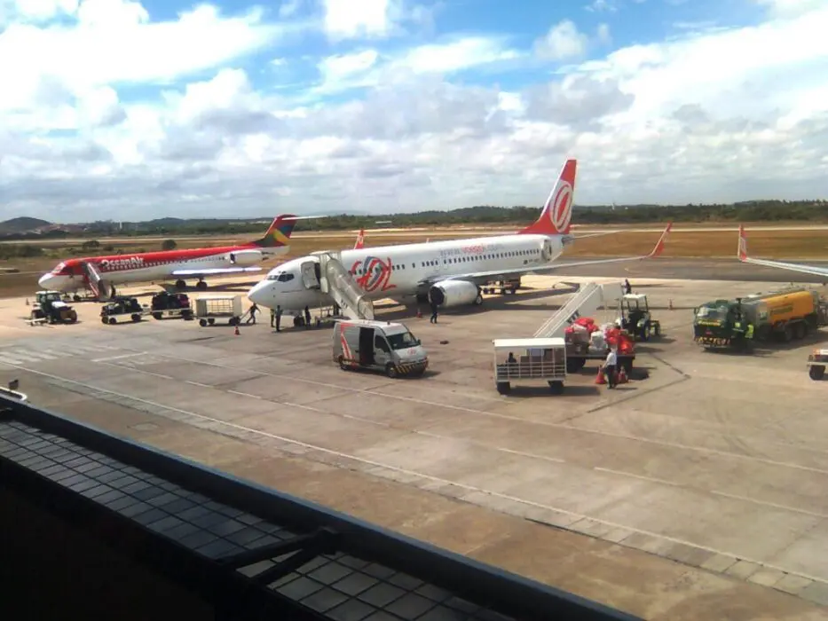 Passagem aérea sobe 88% em um ano: veja como comprar mais barato