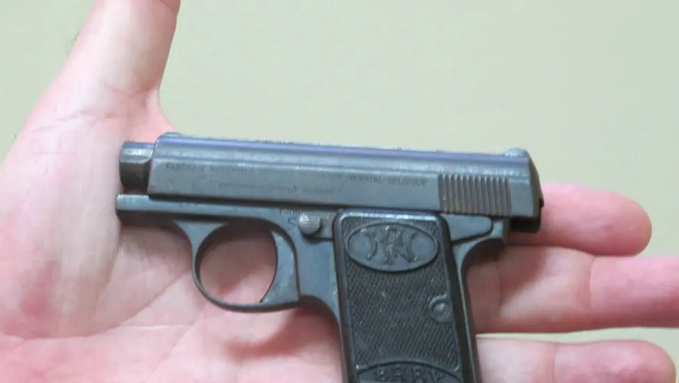 Homem é morto a tiros em Manaus