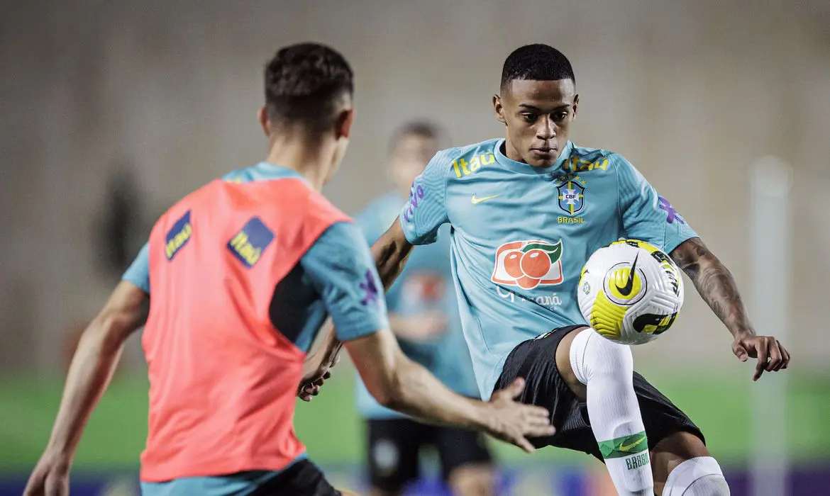 Seleção sub-20 masculina estreia no Torneio Internacional do ES
