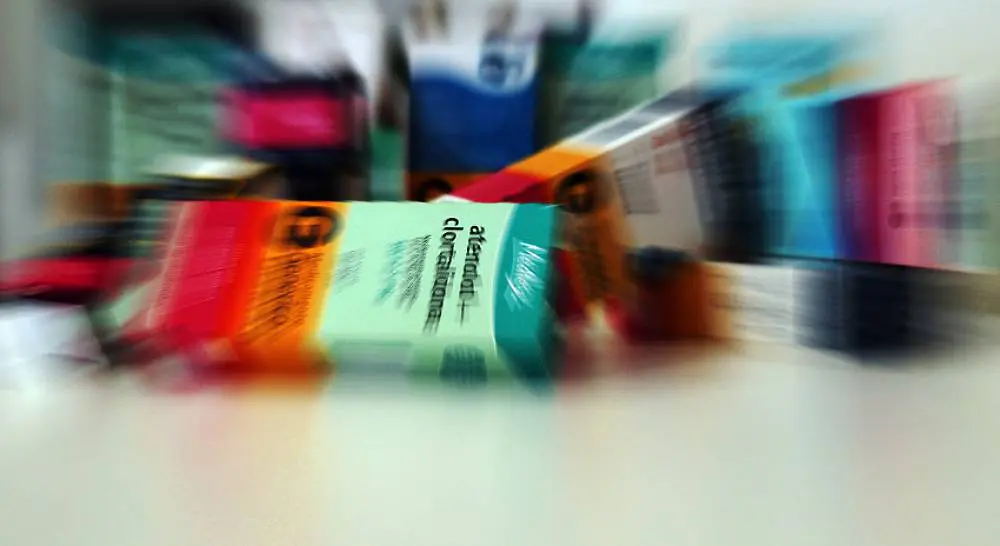 Estoque de medicamentos em baixa gera novo alerta de entidades ao Ministério da Saúde