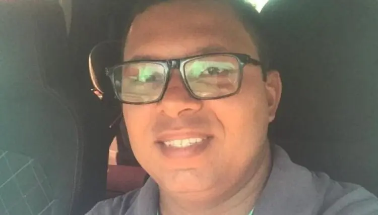 Esposa procura marido que desapareceu após conversar com um homem em um carro