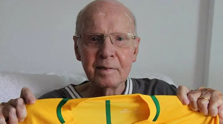 Zagallo é internado com infecção respiratória