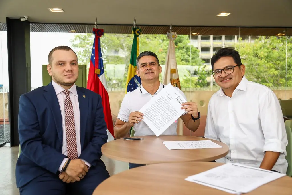 Prefeitura de Manaus ajusta tramitação para receber processos para estações do 5G