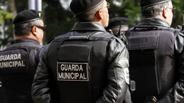 Ação integrada entre Guarda Municipal e Polícia Federal resulta na prisão de foragido