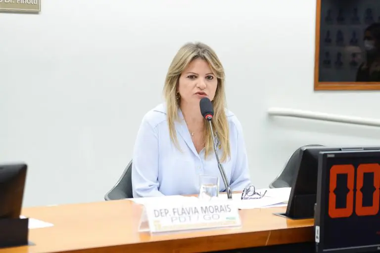 Comissão aprova projeto que garante seguro-desemprego a trabalhador doméstico em caso de morte de empregador