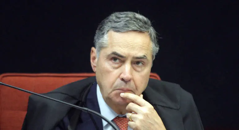 Luís Roberto Barroso anuncia aposentadoria do STF