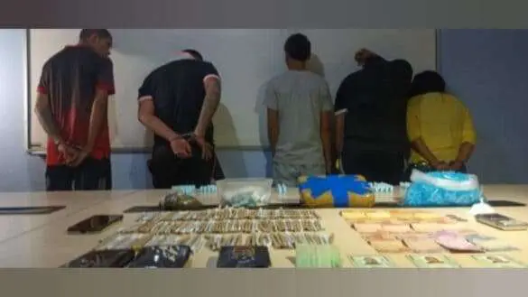 Grupo é preso com drogas e oferece R$ 10 mil para policiais