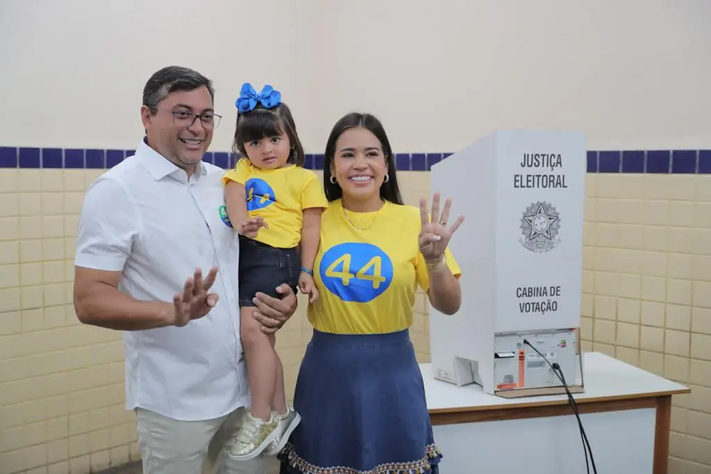 "A gente confia na decisão do povo", diz Wilson Lima ao votar neste domingo
