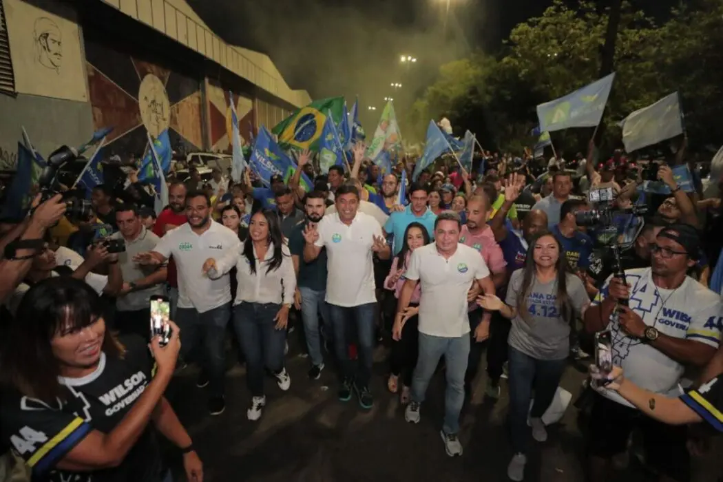“Esse é o momento de agradecer a todos”, diz Wilson a apoiadores que realizaram 65 carreatas por Manaus