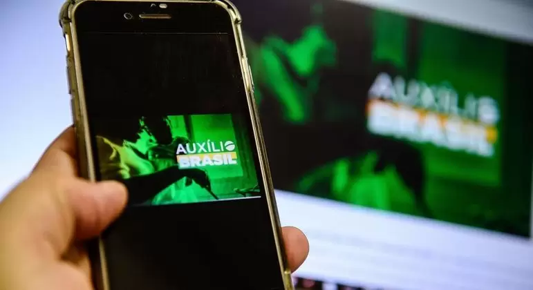 Governo espera que 263 mil beneficiários do Auxílio Brasil atualizem dados até sexta (14)