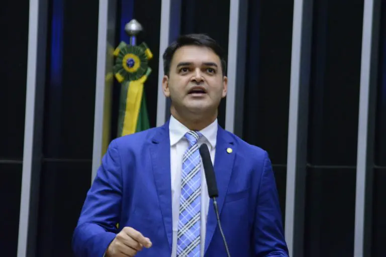 Proposta determina que dano à imagem independe de violação à honra