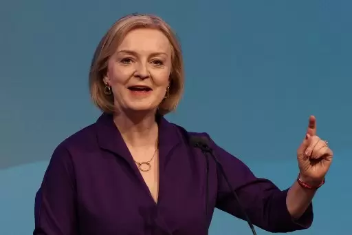 Entenda os motivos que fizeram Liz Truss renunciar ao cargo de primeira-ministra