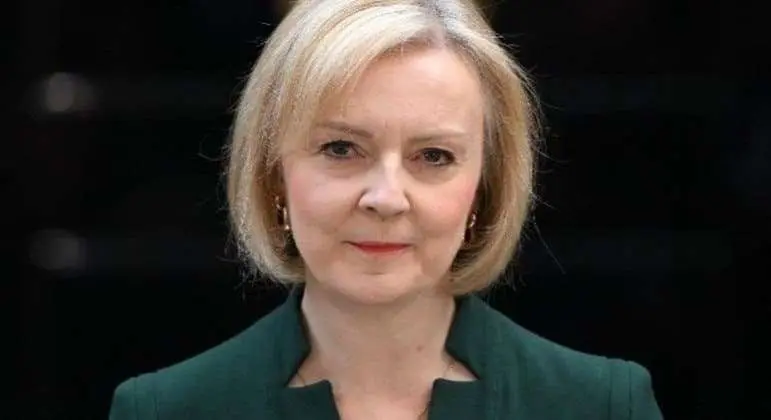 Celular de Liz Truss foi hackeado por supostos agentes de Putin, revela veículo britânico