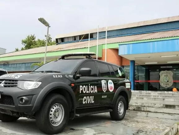 Dupla é morta a tiros na zona Leste 