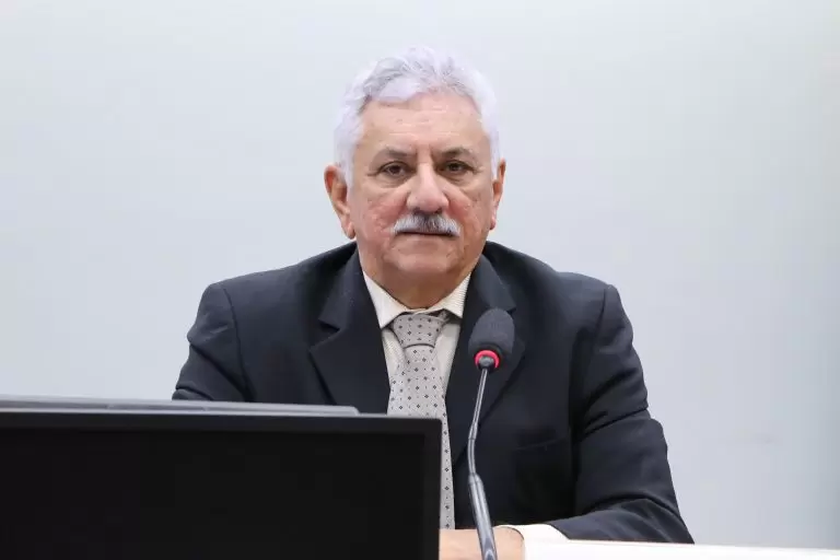 Comissão aprova zerar alíquota de IPI para discos de tacógrafos de veículos