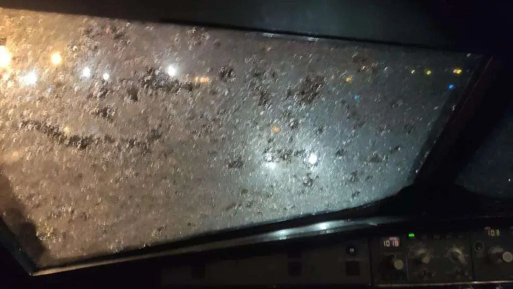 Forte turbulência assusta passageiros em voo para Assunção; Vídeo