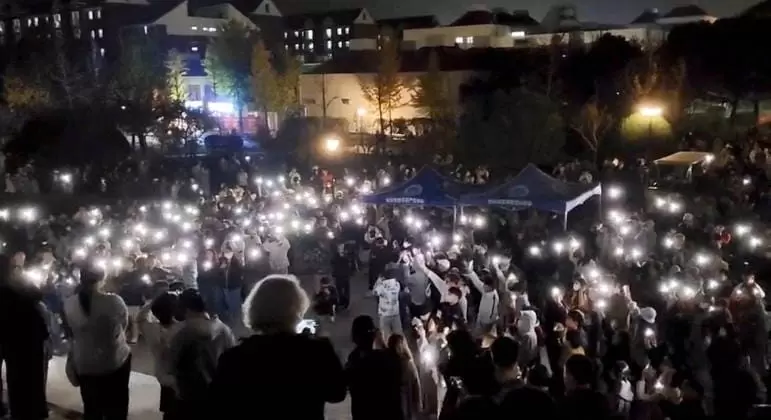 Protestos se multiplicam na China contra política de 'Covid zero'