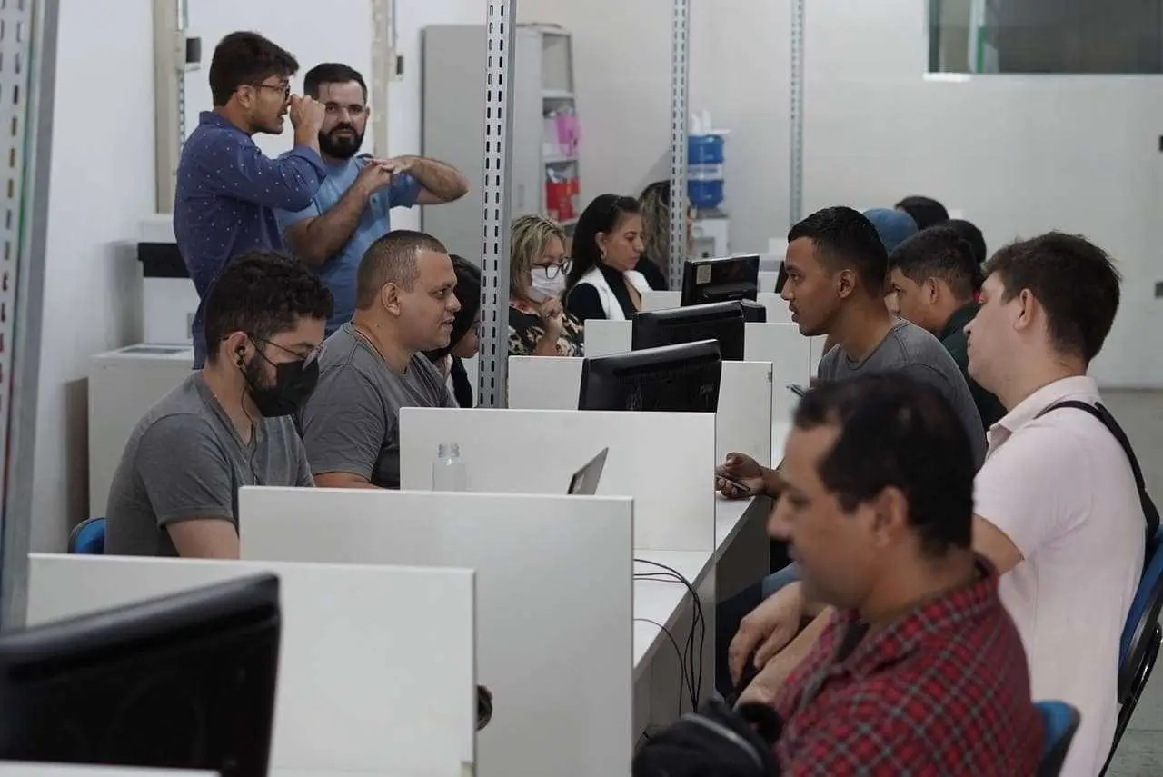 Sine Amazonas seleciona candidatos para 15 vagas de Operador de Produção, nesta terça-feira