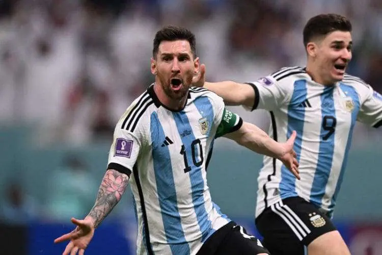 Argentina vence México com gol de Messi 