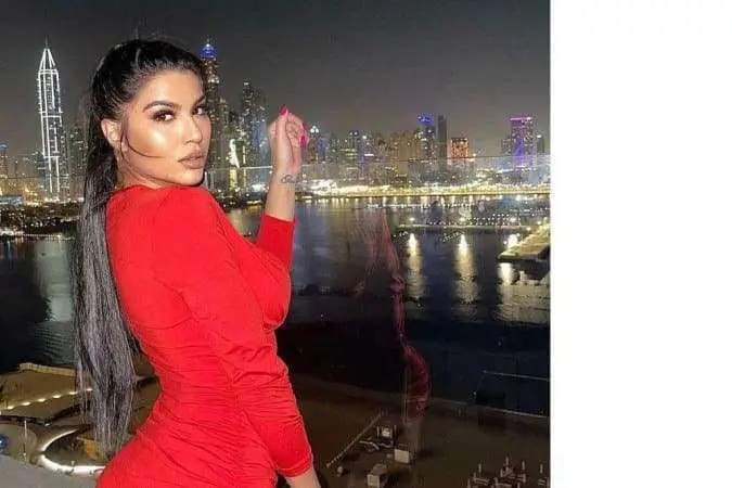 Mulher que matou noivo em motel passou mal em cela e precisou ir ao hospital