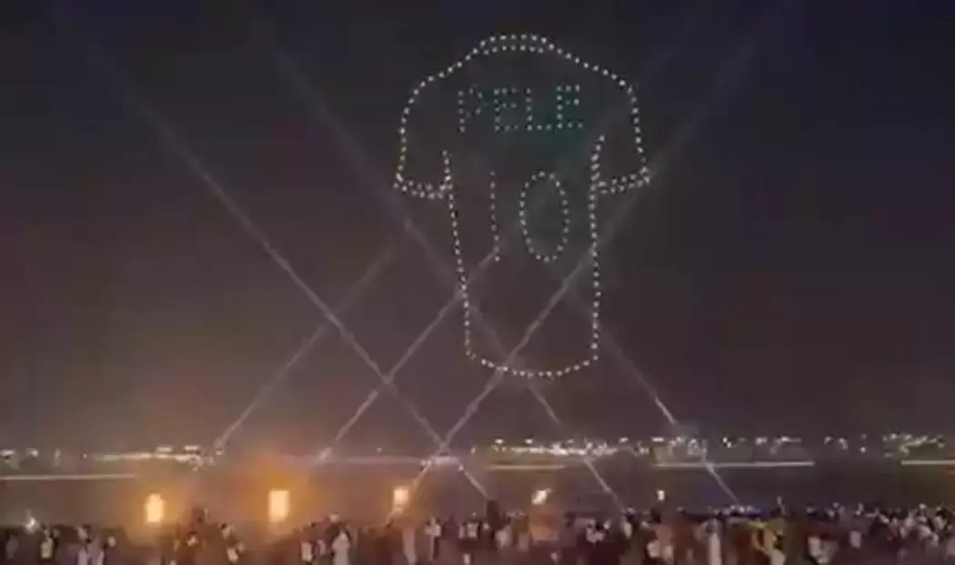 Fifa faz homenagem a Pelé com drones no Qatar