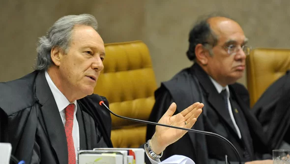 Orçamento secreto: ministros pedem mais tempo e julgamento é adiado