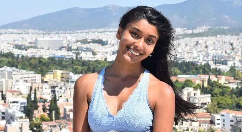Influenciadora morre aos 21 anos de forma repentina e misteriosa, e choca fãs