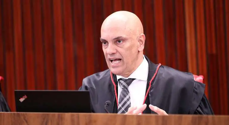 Casal suspeito de agredir Moraes pede desculpas: "Mal-entendido"