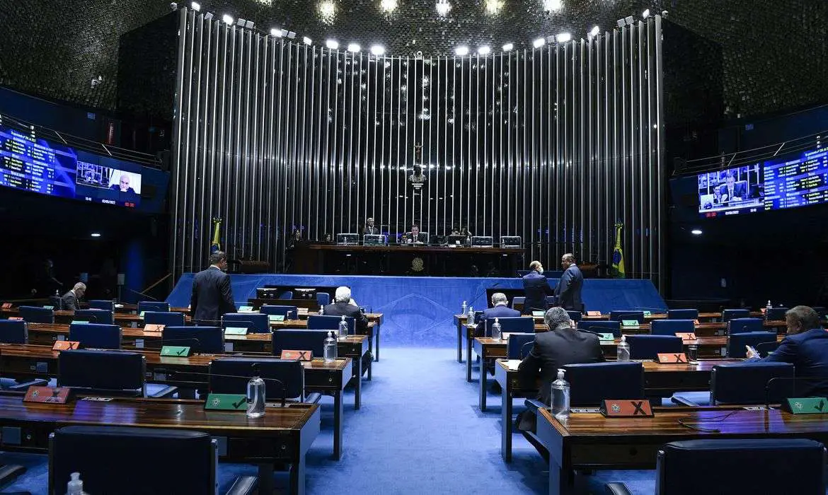 Senado aprova programa para expandir escolas em tempo integral