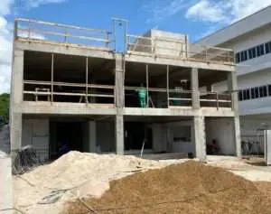 Construção do primeiro hospital veterinário do Amazonas alcança 72% de execução