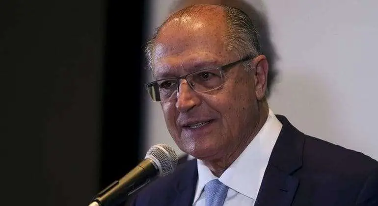 Alckmin passa mal e é atendido no Sírio-Libanês em Brasília