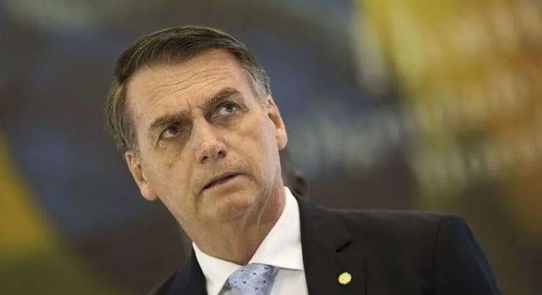 Advogados aconselharam Bolsonaro a sair do país antes da posse de Lula