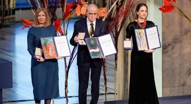 Nobel da Paz russo condena a 'guerra insensata e criminosa' de Putin