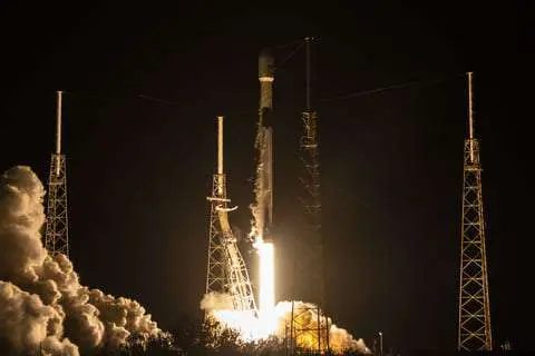 Dois primeiros satélites O3b mPOWER lançados com sucesso