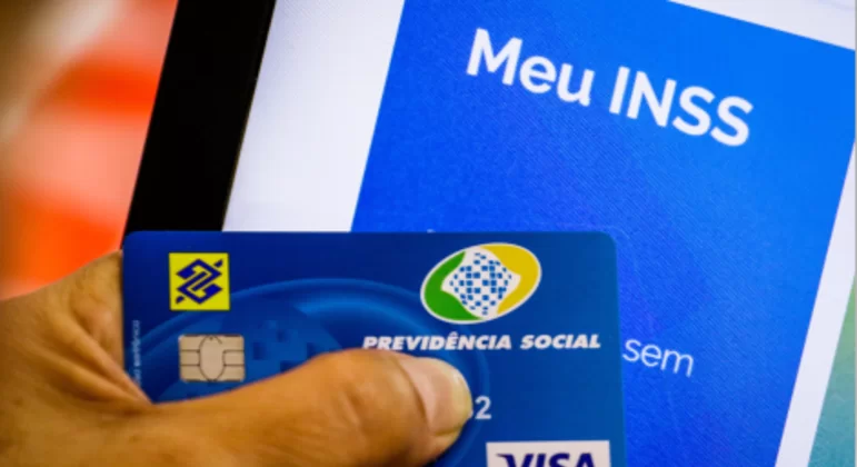Descontos ilegais de aposentados do INSS serão devolvidos, diz governo
