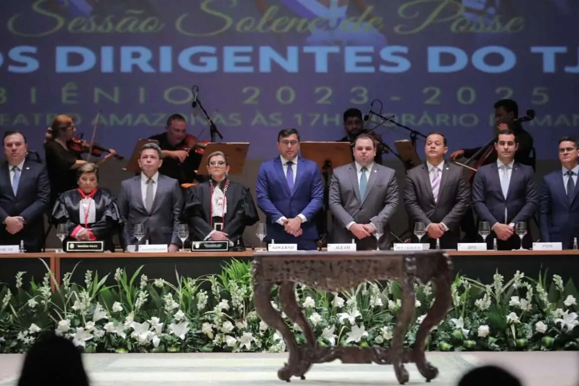 Na posse da nova diretoria do TJAM, Wilson Lima destaca a importância da harmonia entre os poderes