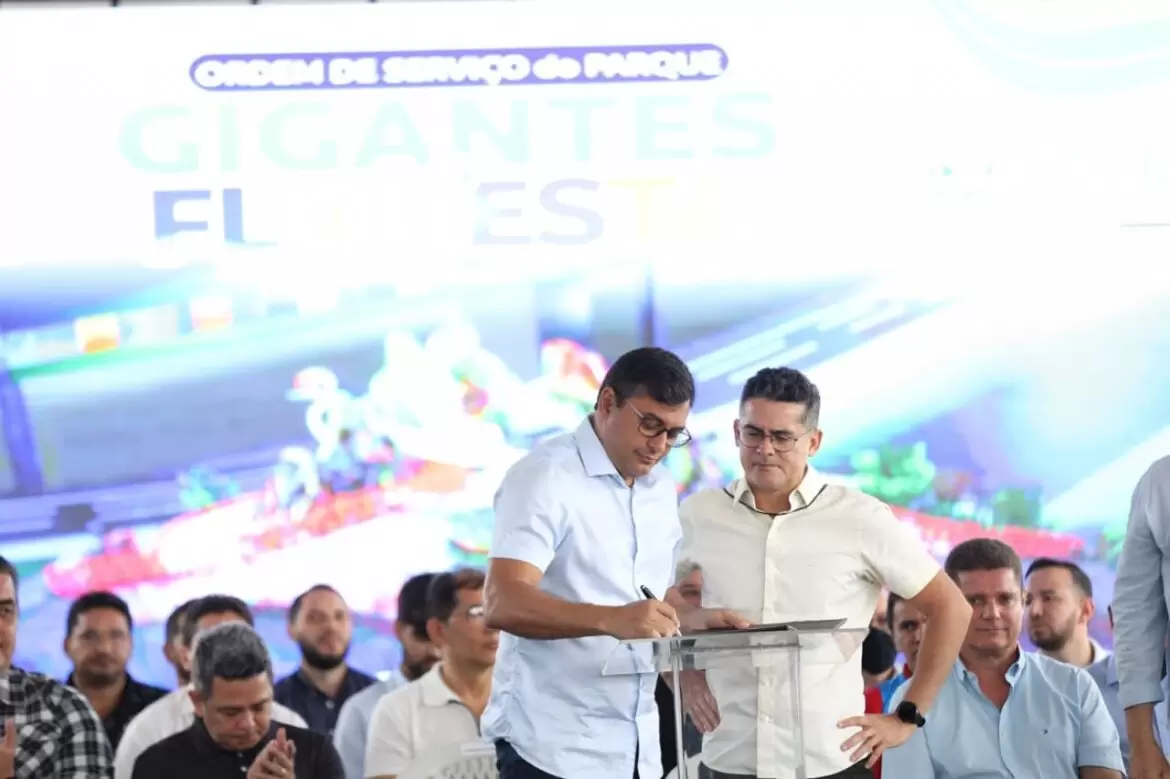 Wilson Lima e David Almeida assinam ordem de serviço para construção do Parque Gigantes da Floresta